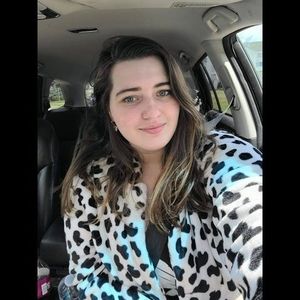 Meet your Posher, Haley